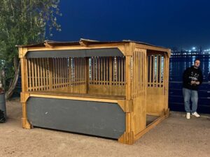 Деревянный киоск Lyale 3х3 — аренда